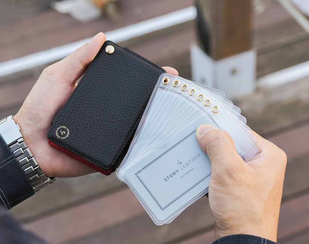 SPREAD 12-CARD HOLDER