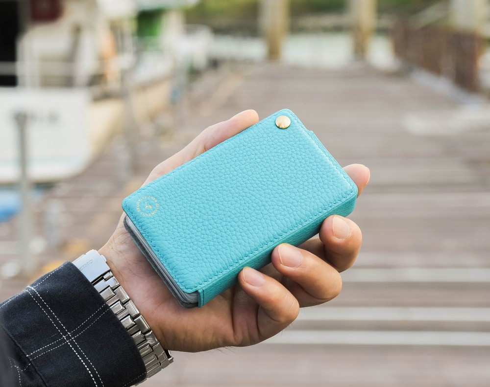 SPREAD 12-CARD HOLDER