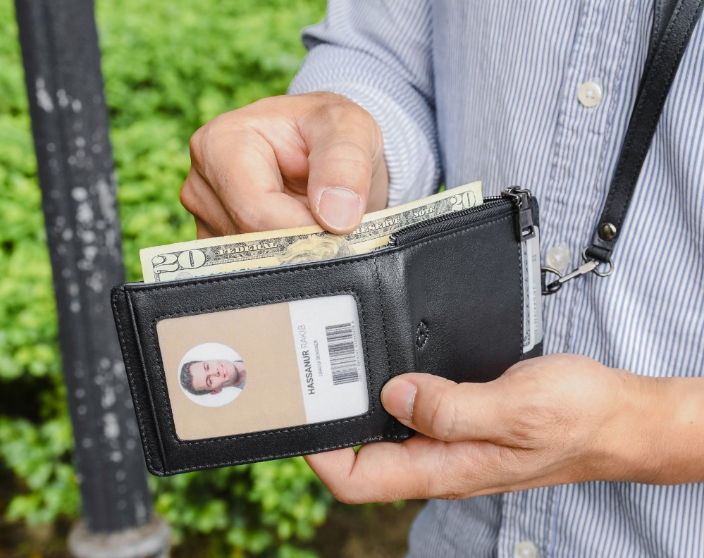 Discovery Travel Wallet